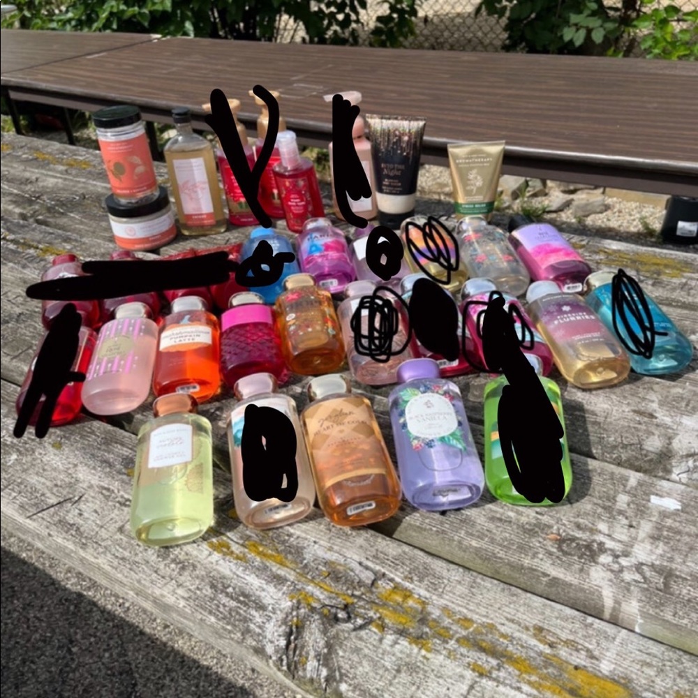 MUST GO!!! $6 EACH!! Bath and body works